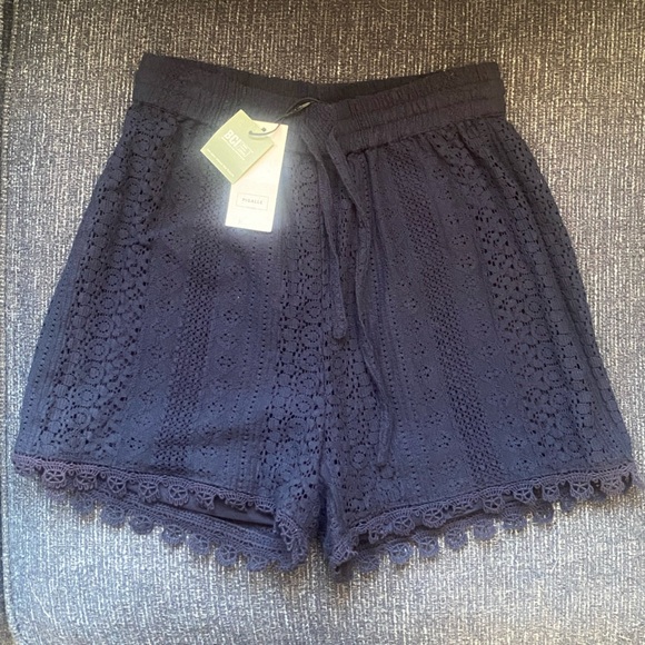 Pigalle Navy Blue Lace High Waist Shorts NWT - Picture 2 of 6